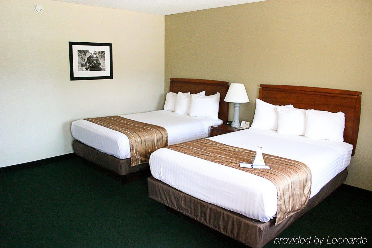 Best Western Hospitality House เอ็มโพเรีย ห้อง รูปภาพ