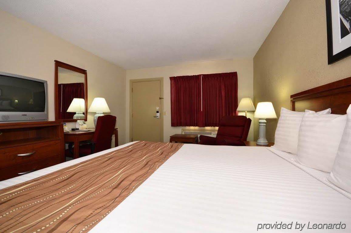 Best Western Hospitality House เอ็มโพเรีย ห้อง รูปภาพ